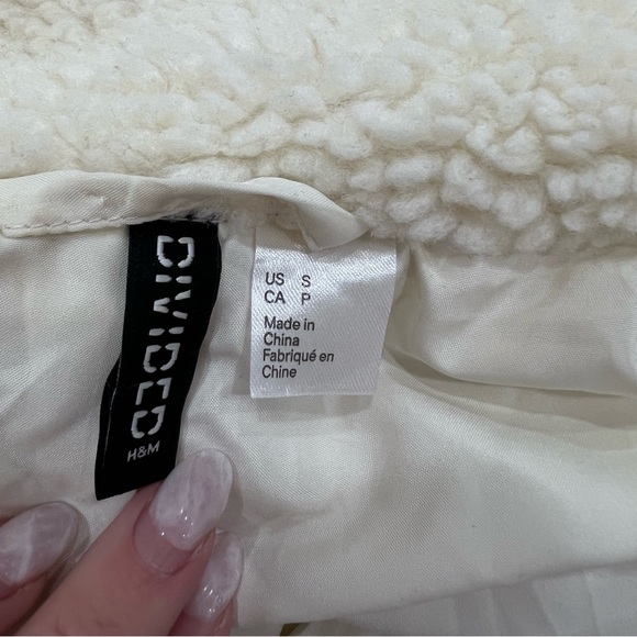 H&M teddy jacket - Picture 3 of 6